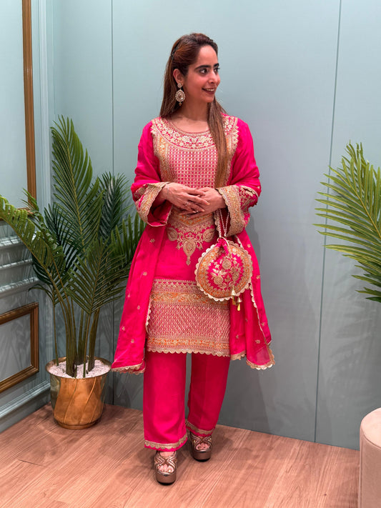 Blend Suit in hot pink and rust