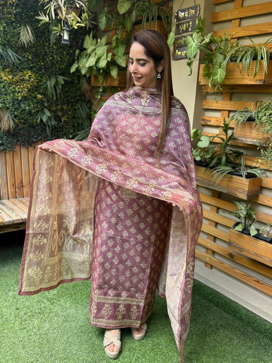 Grace meets comfort in this unstitched cotton suit