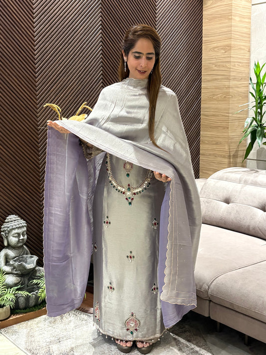 Luxurious unstitched suit