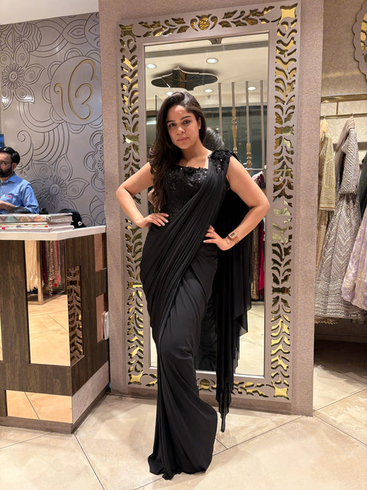Embellished Saree with a Touch of Grandeur