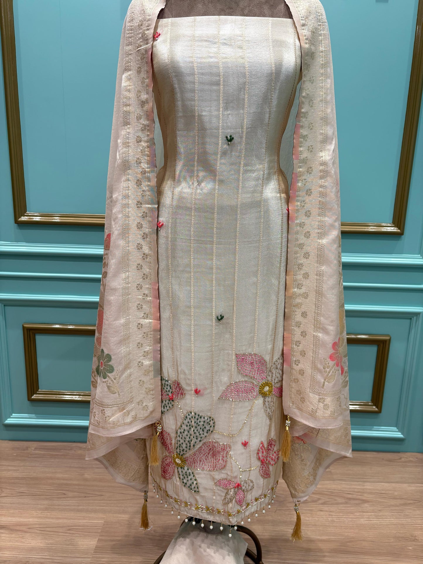 Shimmer Organza Unstitched Suit