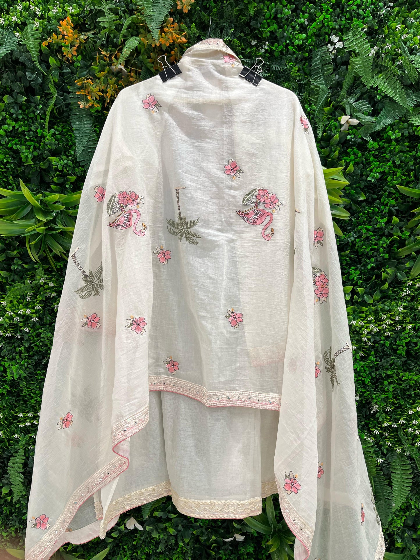 The top fabric is made from soft, breathable mul cotton,