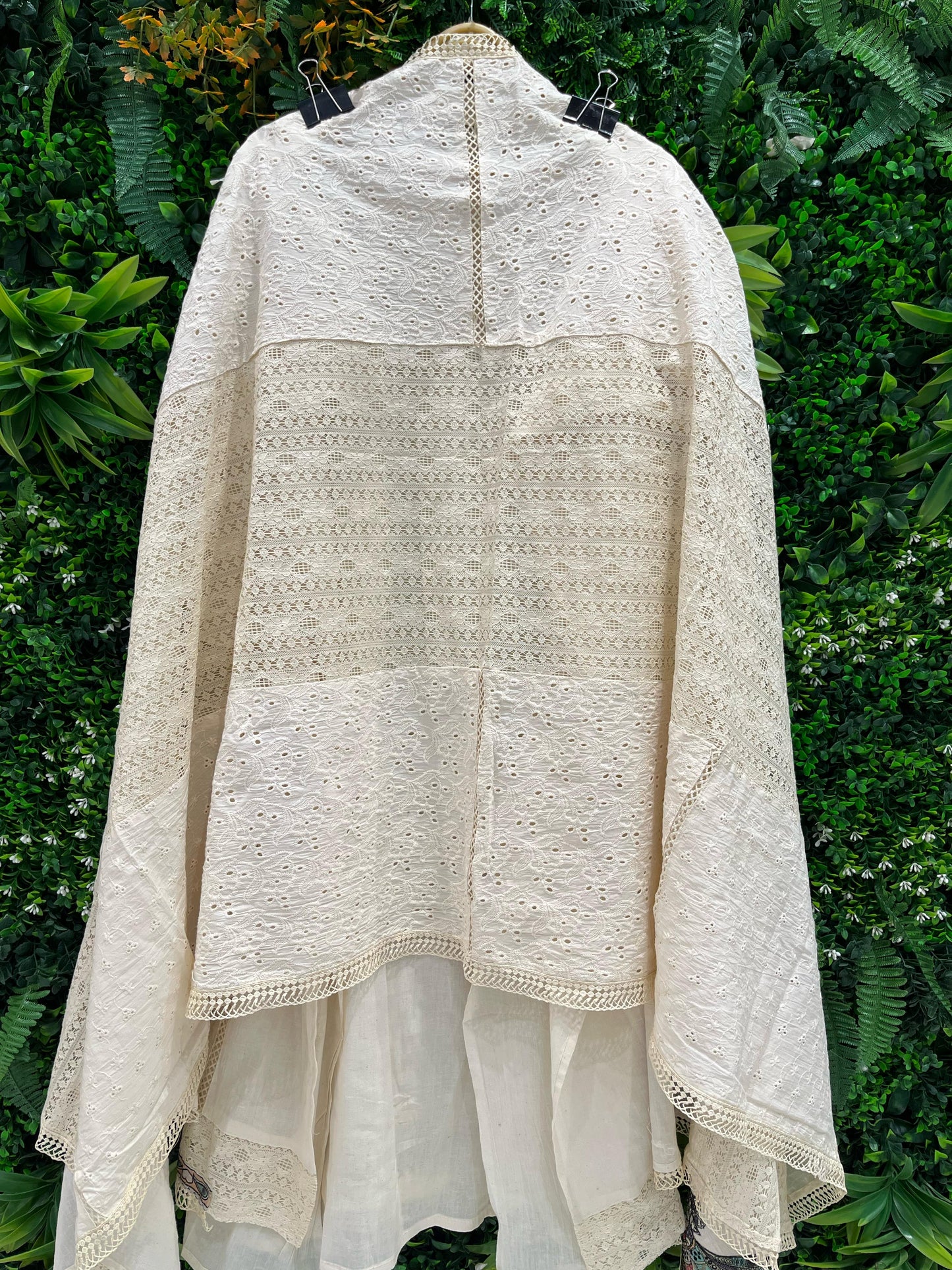 Elegant unstitched suit set crafted from pure cotton fabric