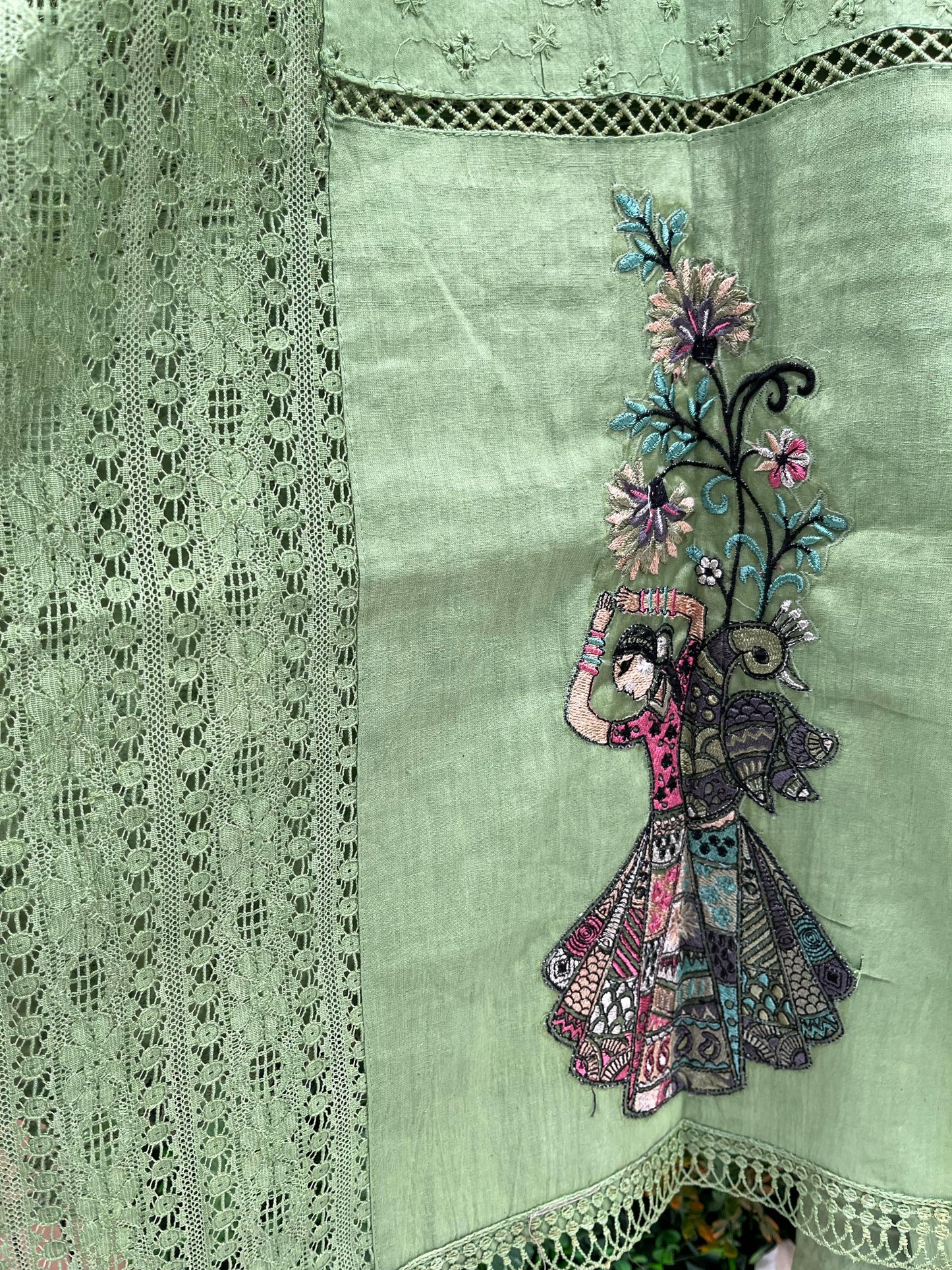 Elegant unstitched suit set crafted from pure cotton fabric