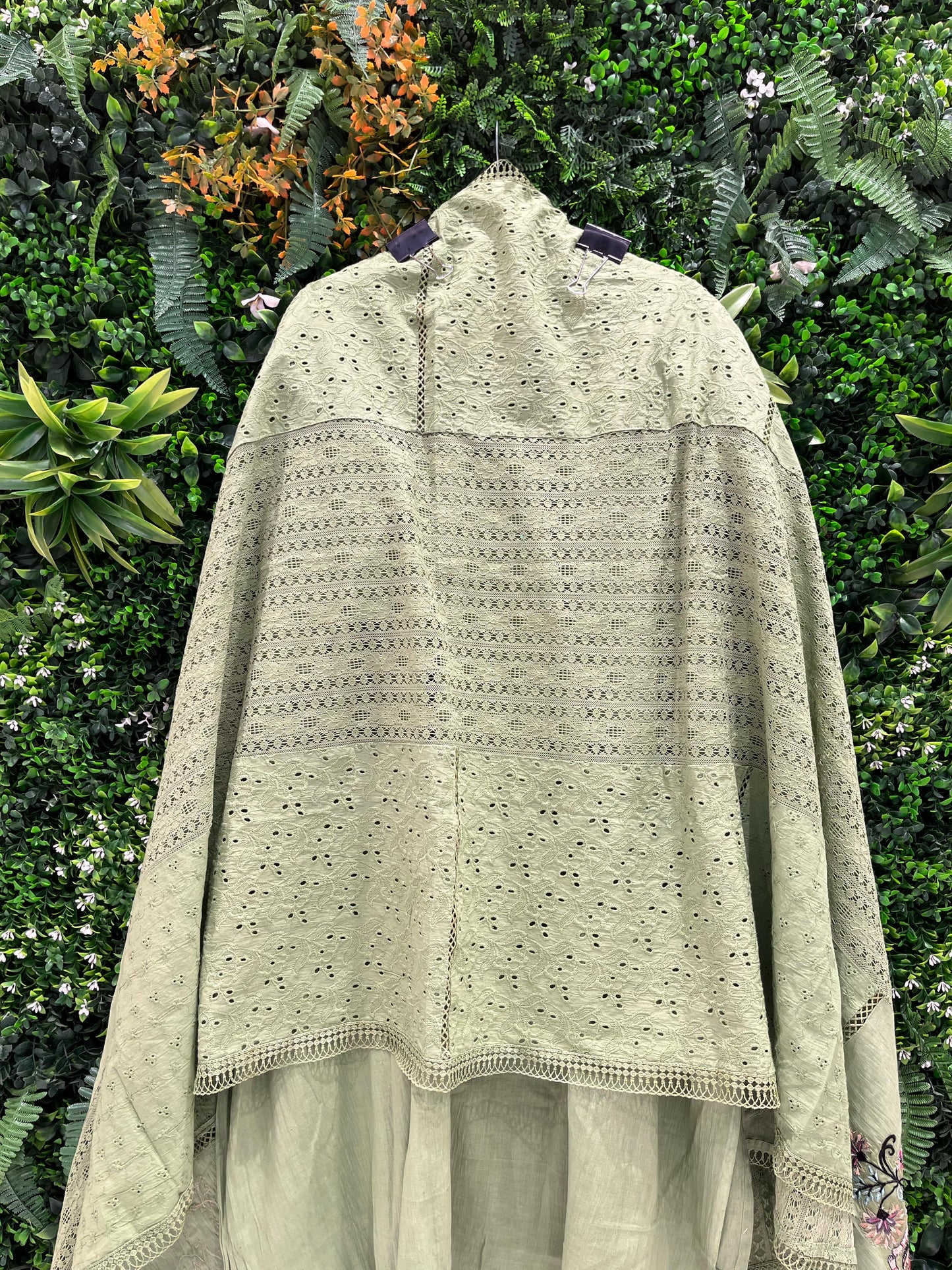 Elegant unstitched suit set crafted from pure cotton fabric
