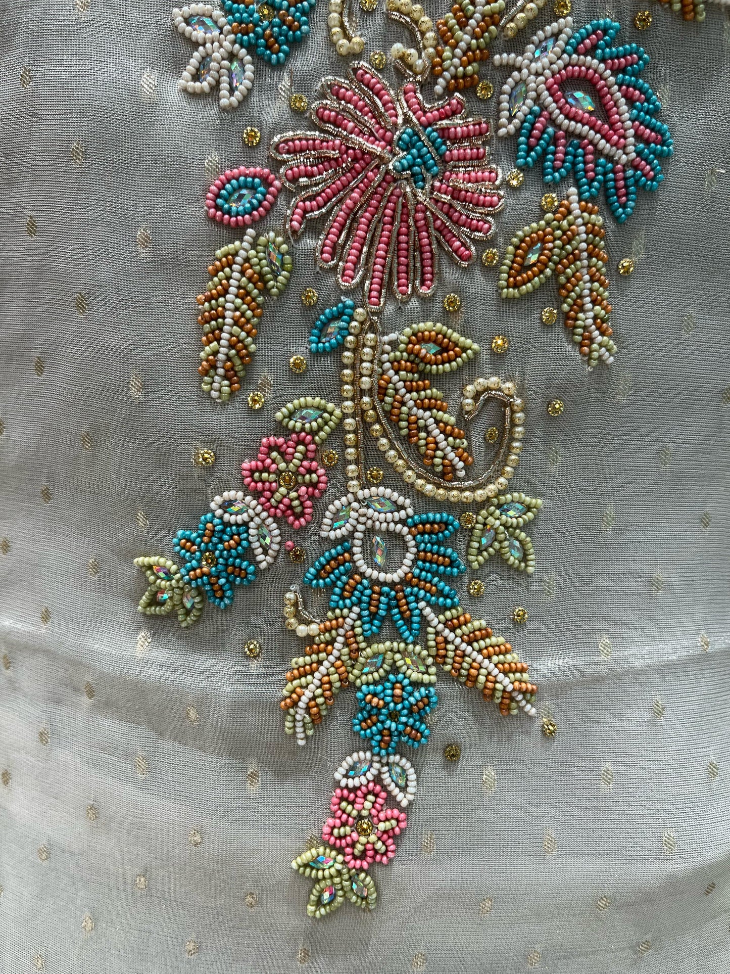 Elegant unstitched suit set crafted from pure cotton fabric