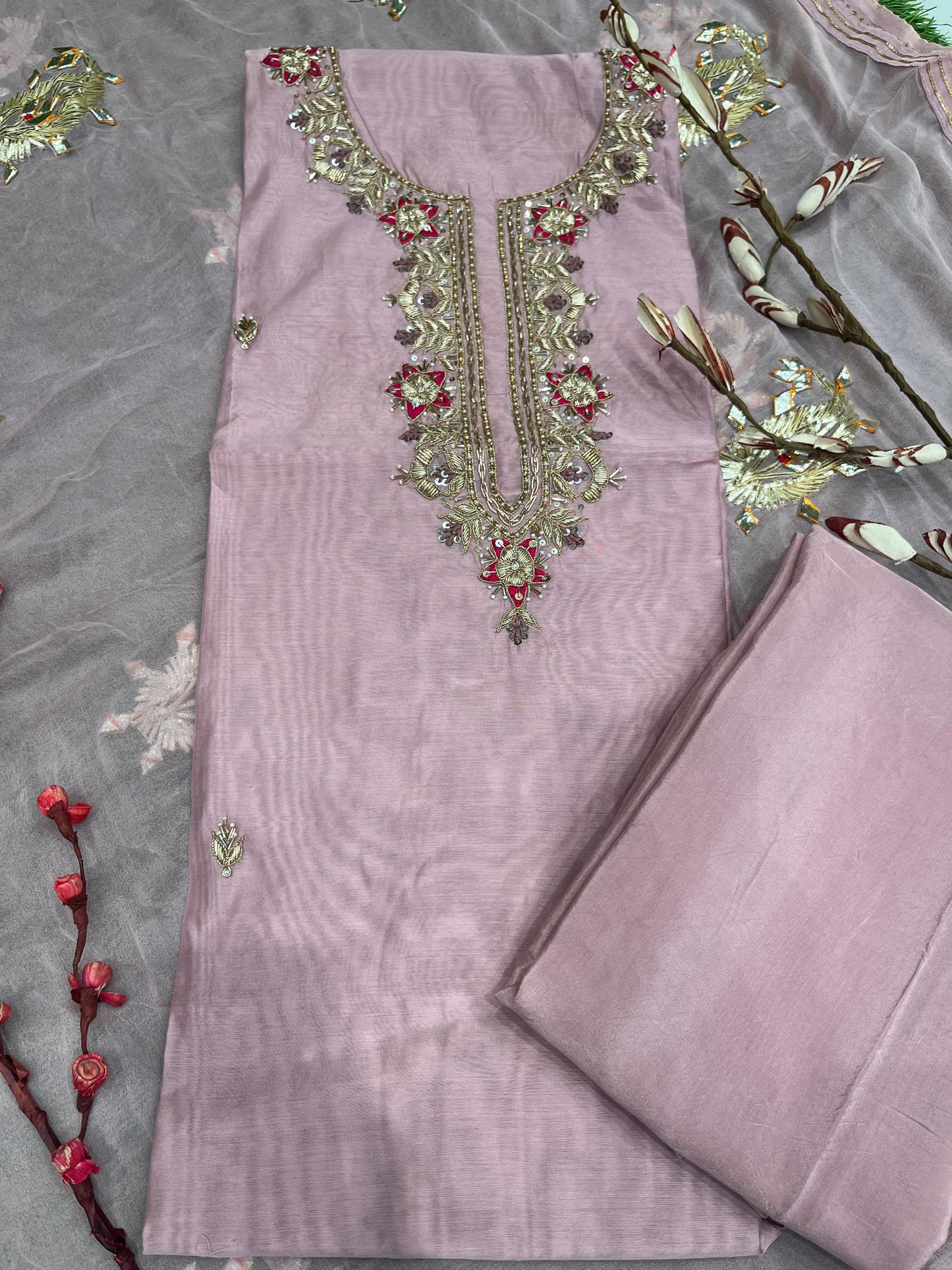 Elegance with this luxurious unstitched suit fabric set