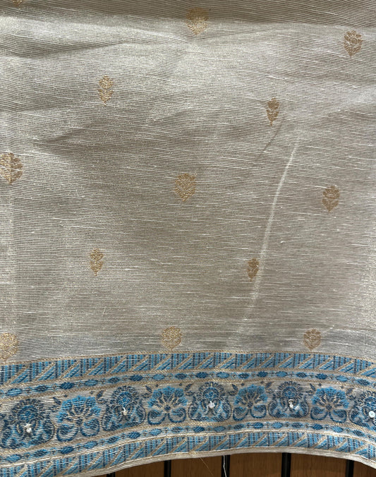 Ethnic collection with this unstitched linen shimmer suit set