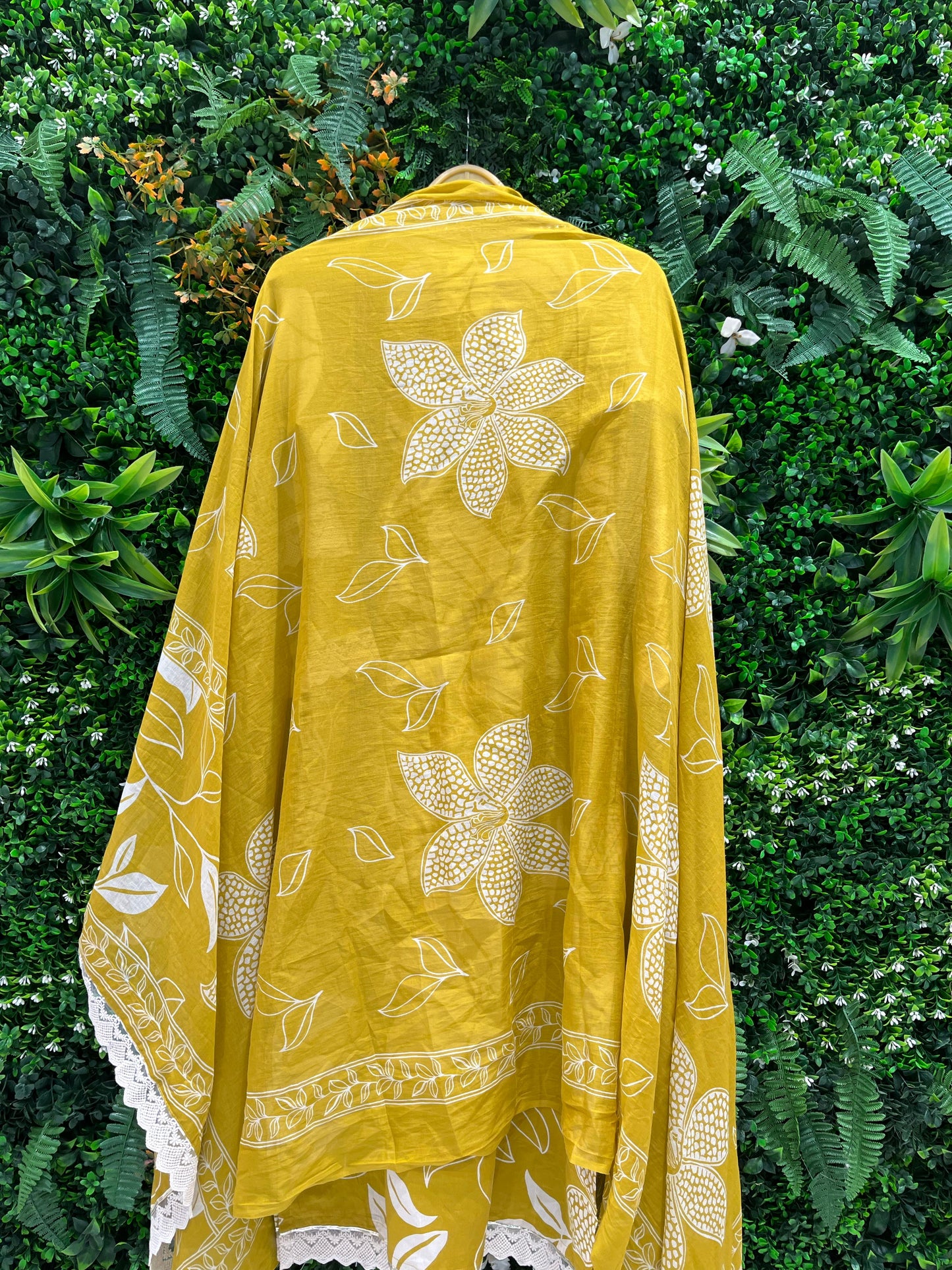 Stay effortlessly stylish with this beautifully stitched cotton suit set