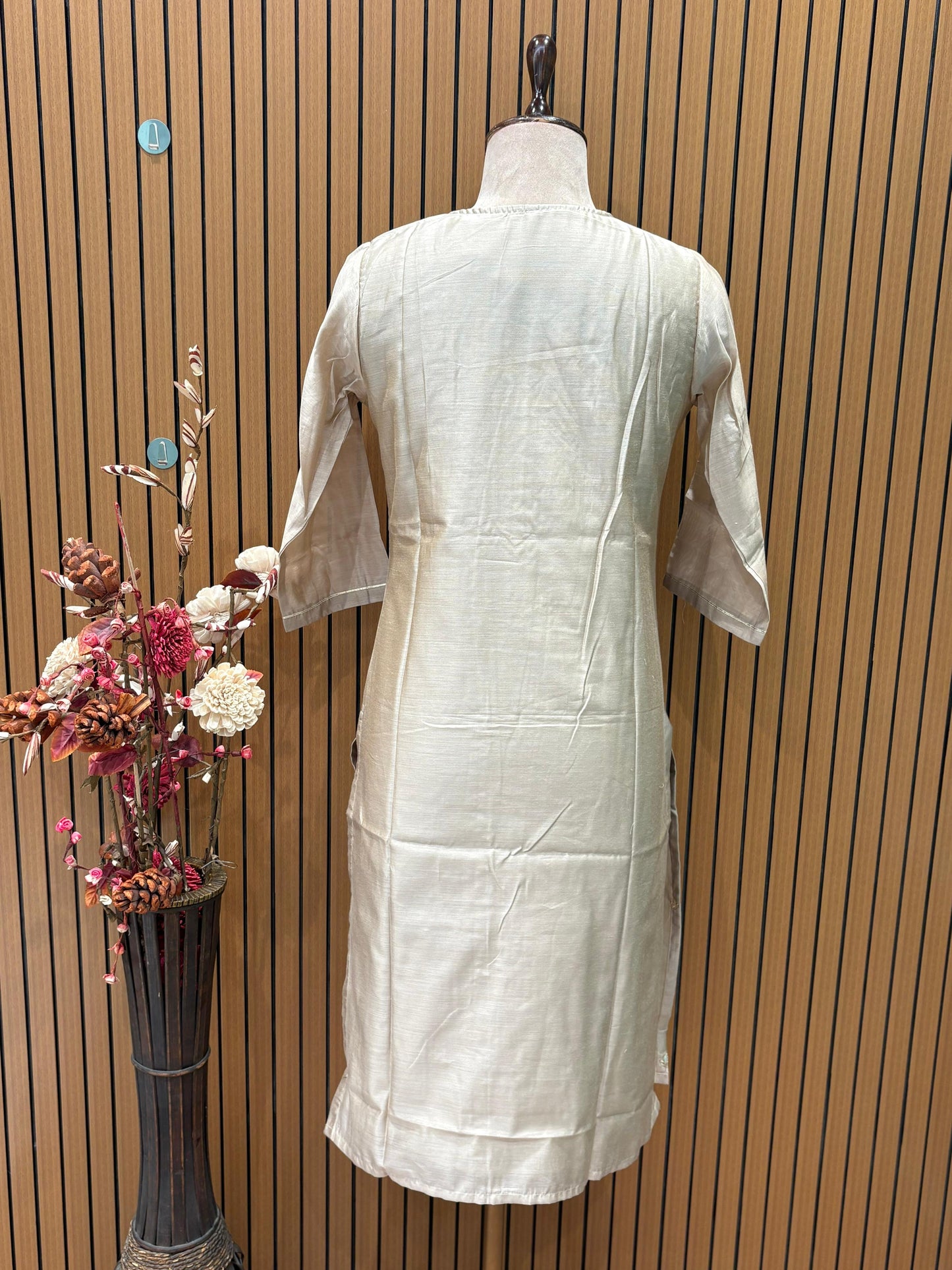 Graceful mul chanderi suit set featuring intricate mirror