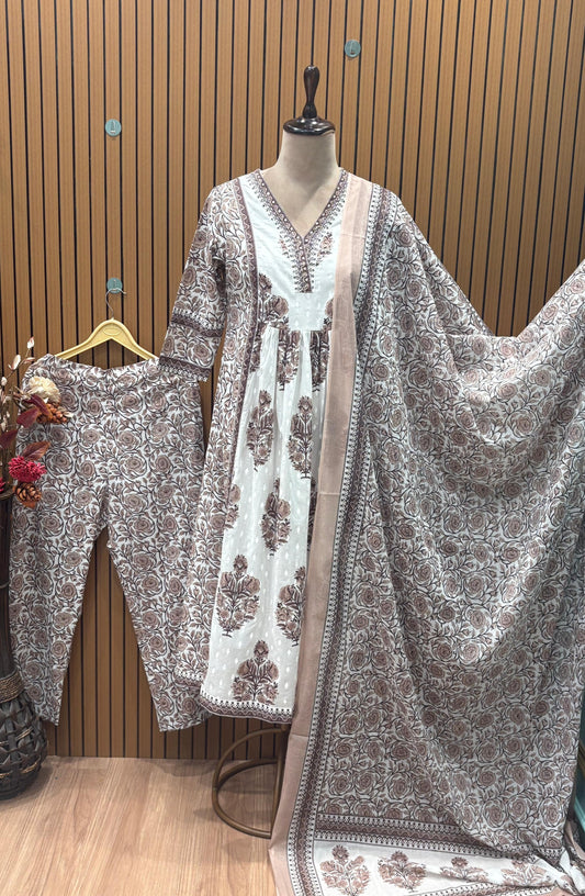 Grace your wardrobe with this elegant cotton Anarkali suit