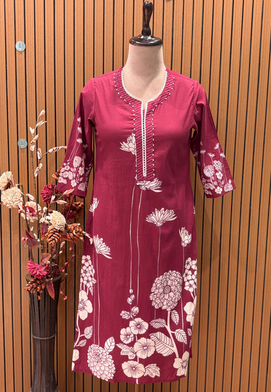 This elegant maroon cotton kurti set
