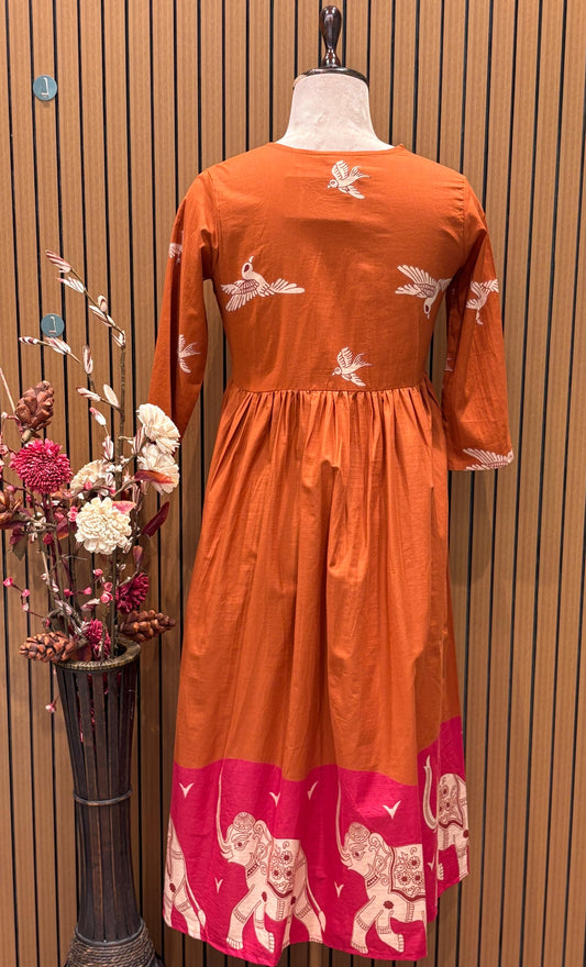 Elevate your festive look with these charming cotton suit