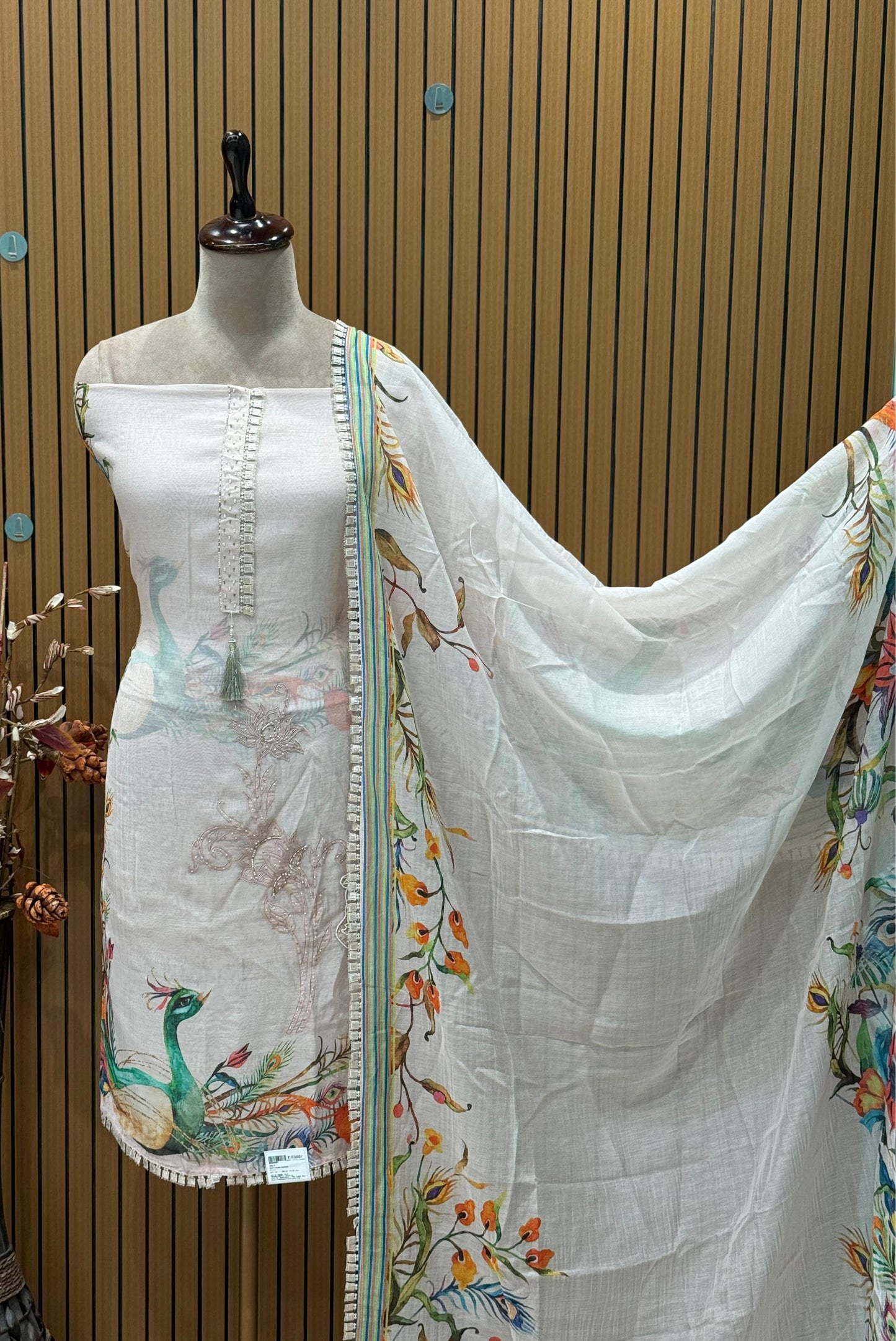 Experience timeless grace with our unstitched mul cotton suit set,