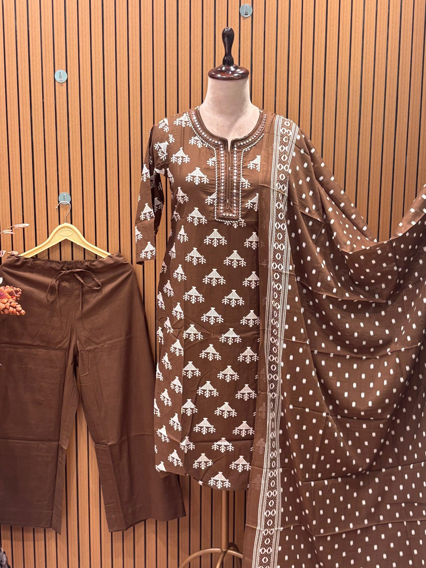 Brighten your wardrobe with this vibrant cotton suit set