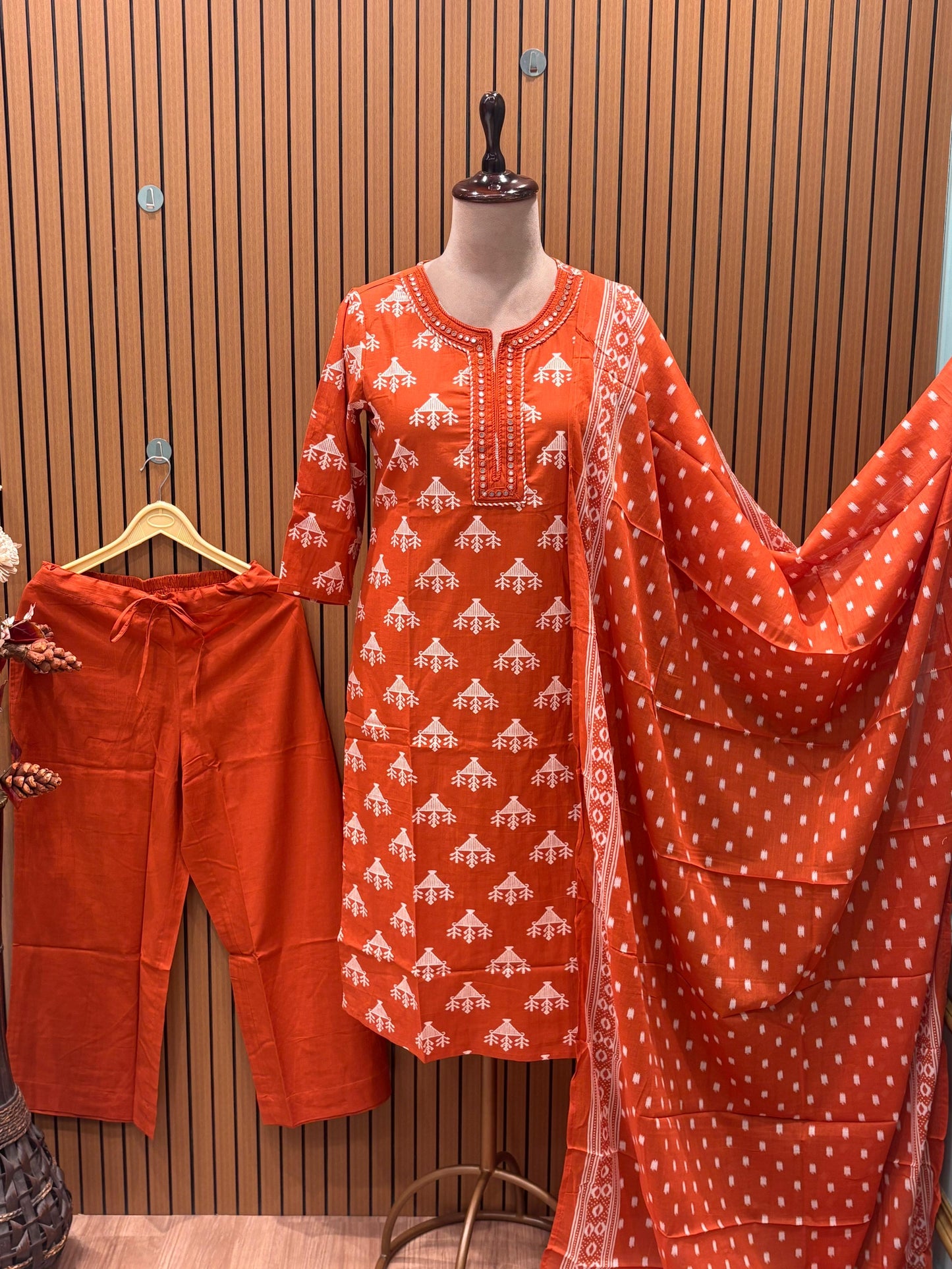 Brighten your wardrobe with this vibrant cotton suit set