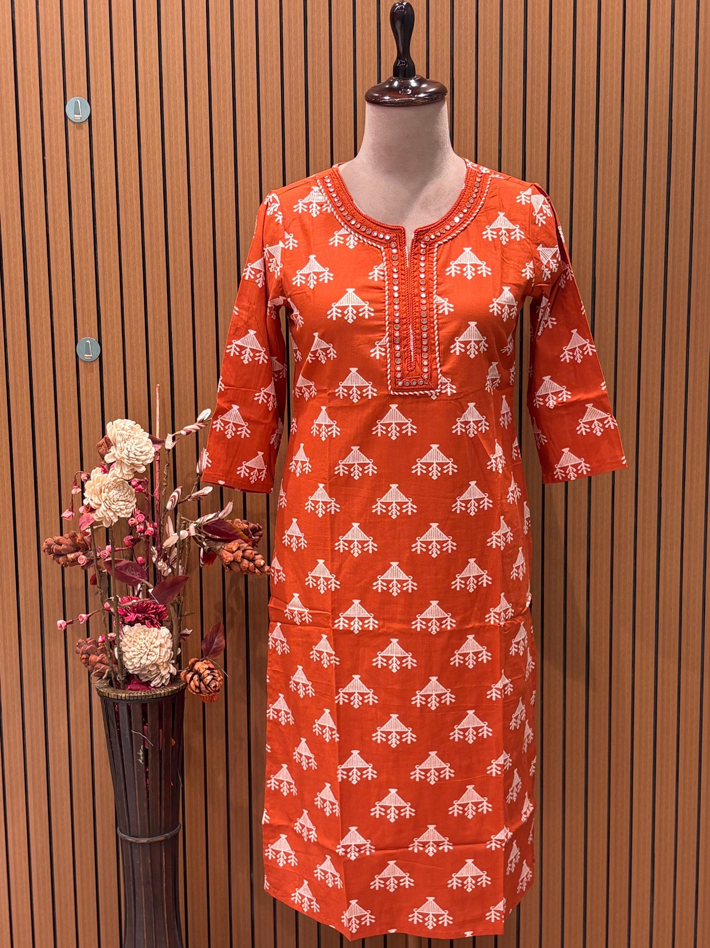 Brighten your wardrobe with this vibrant cotton suit set