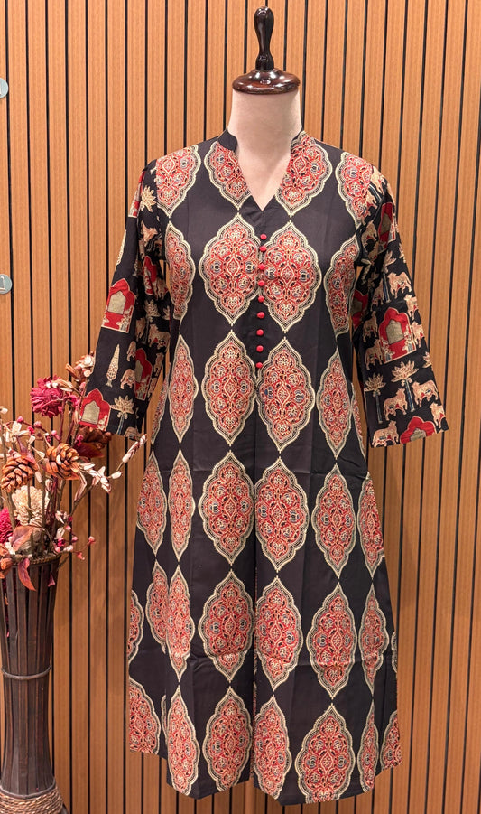 Make a bold statement with this printed cotton kurti