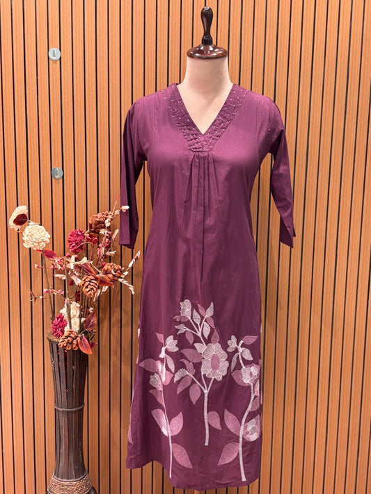 Grace meets simplicity in this wine-hued cotton suit set