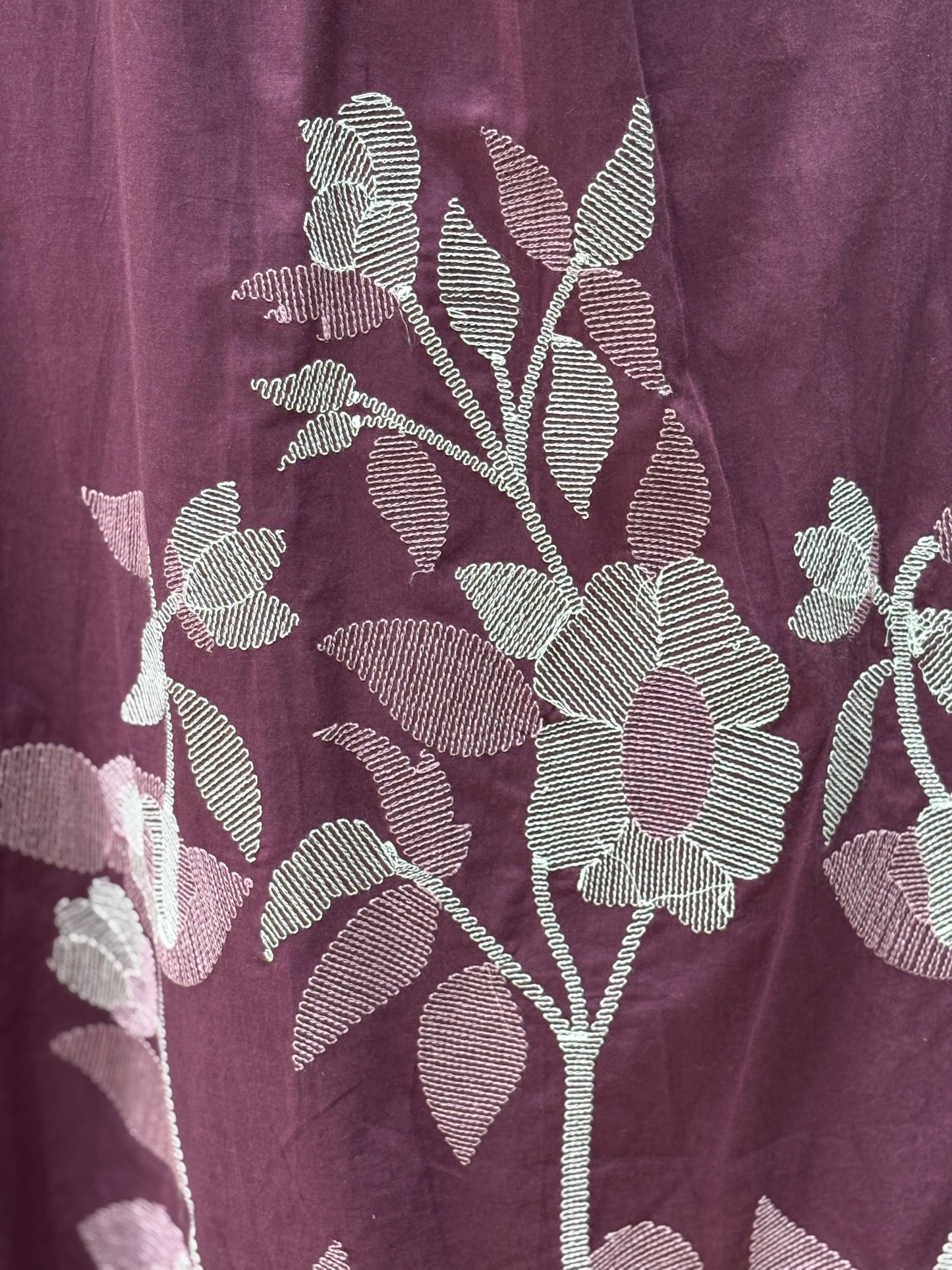 Grace meets simplicity in this wine-hued cotton suit set