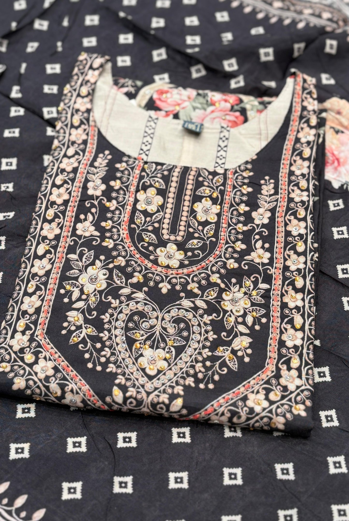 Step into elegance with our muslin cotton kurti set