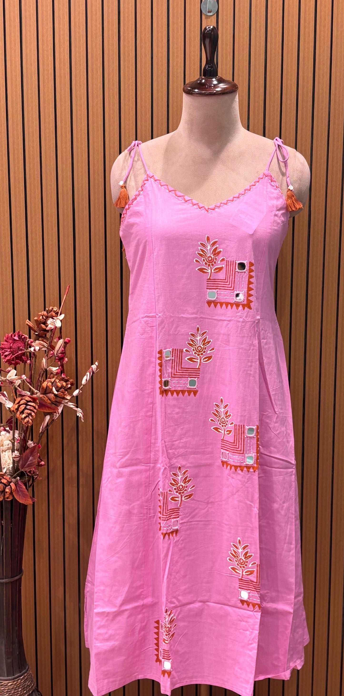 Stay cool & comfy in our cotton kurti-pant set