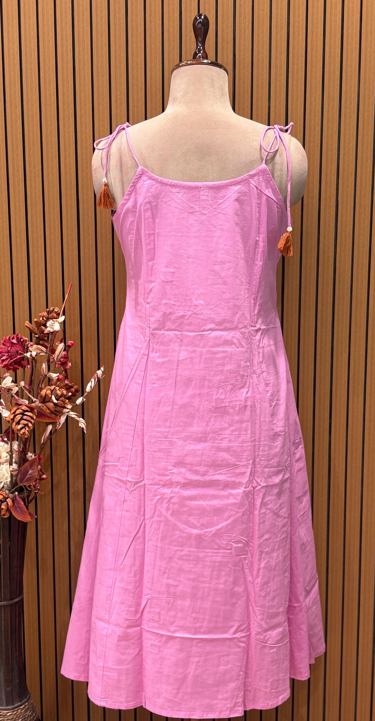 Stay cool & comfy in our cotton kurti-pant set