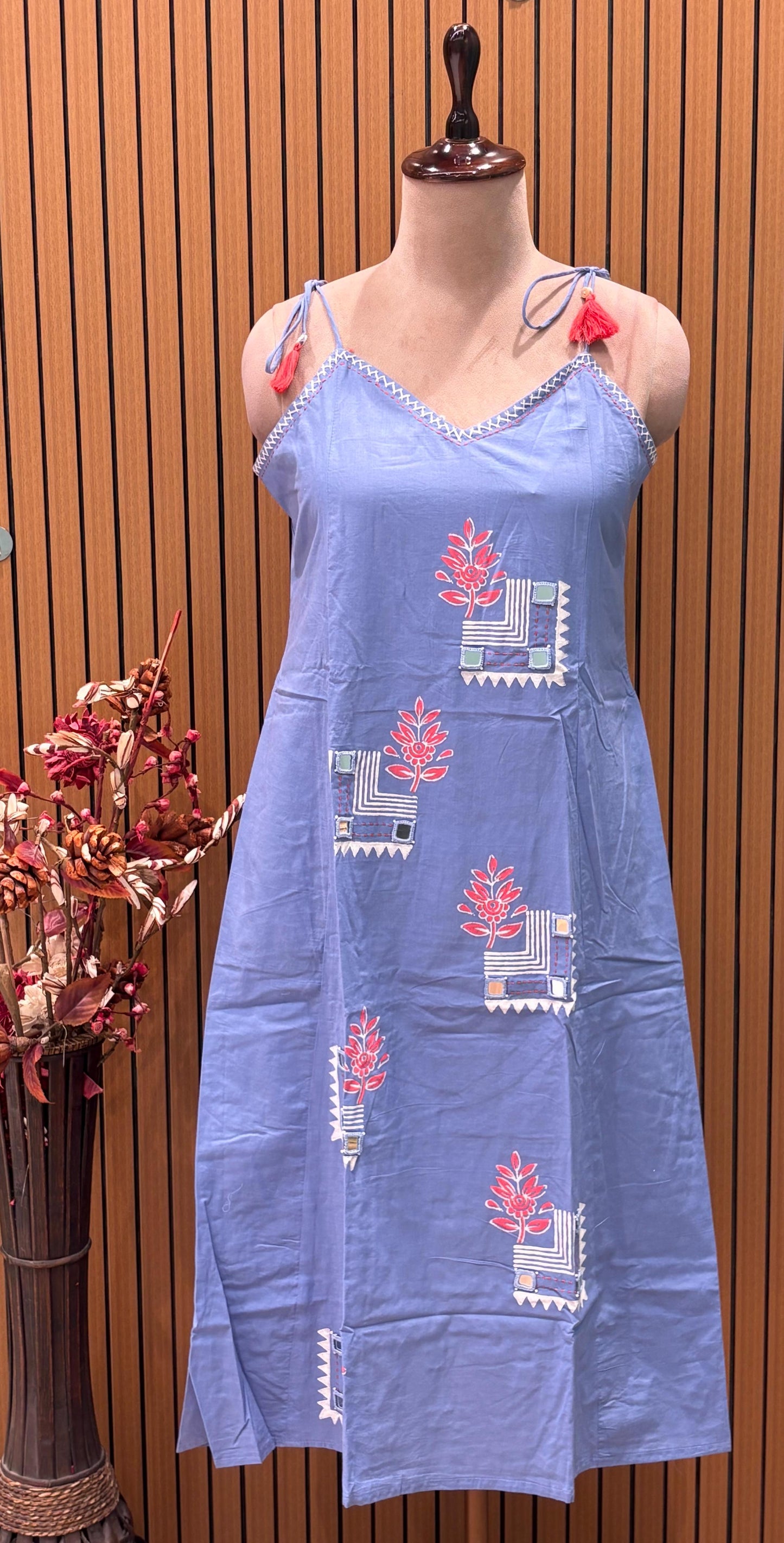 Stay cool & comfy in our cotton kurti-pant set