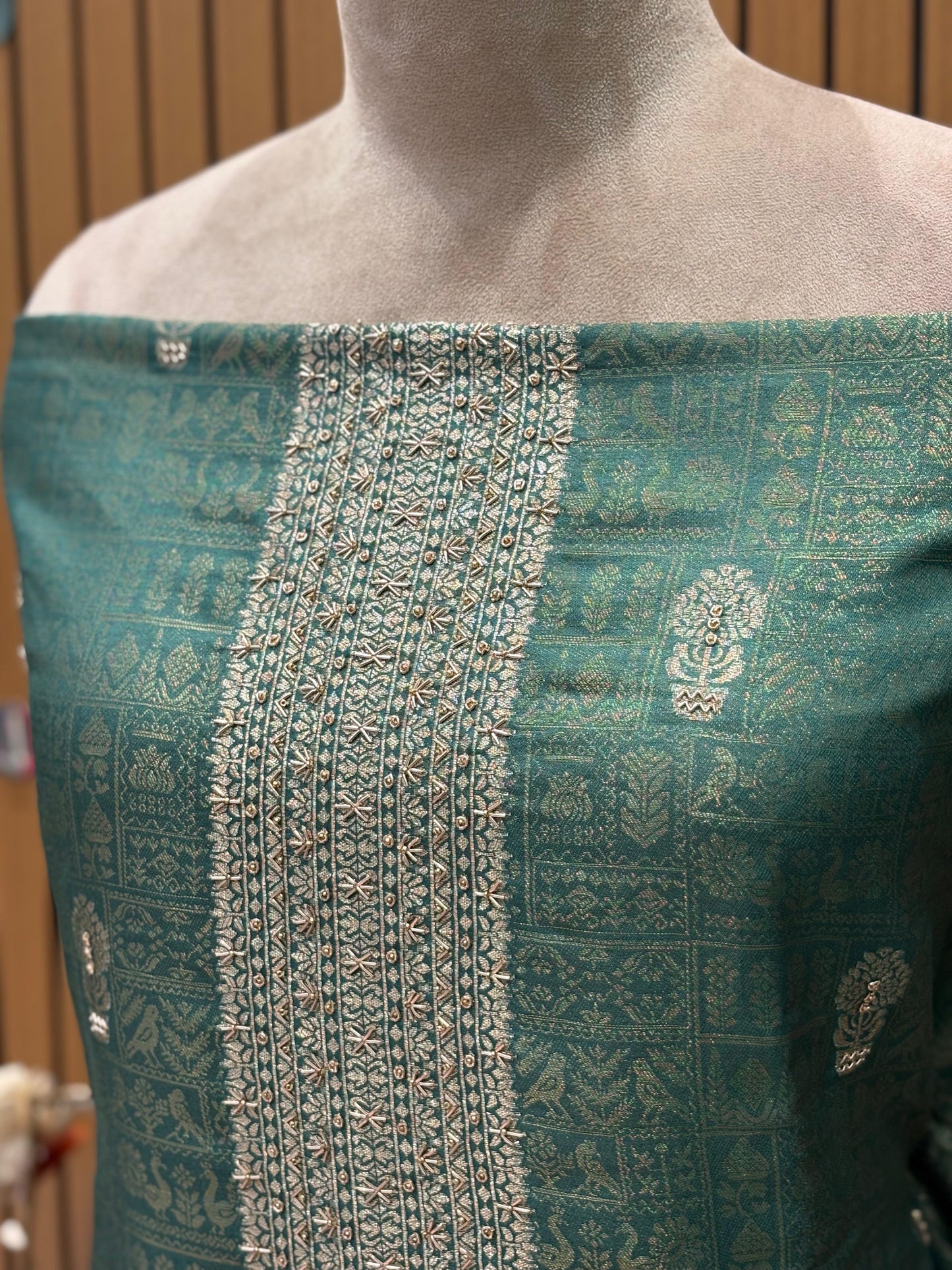 Elevate your ethnic elegance with this stunning unstitched suit set