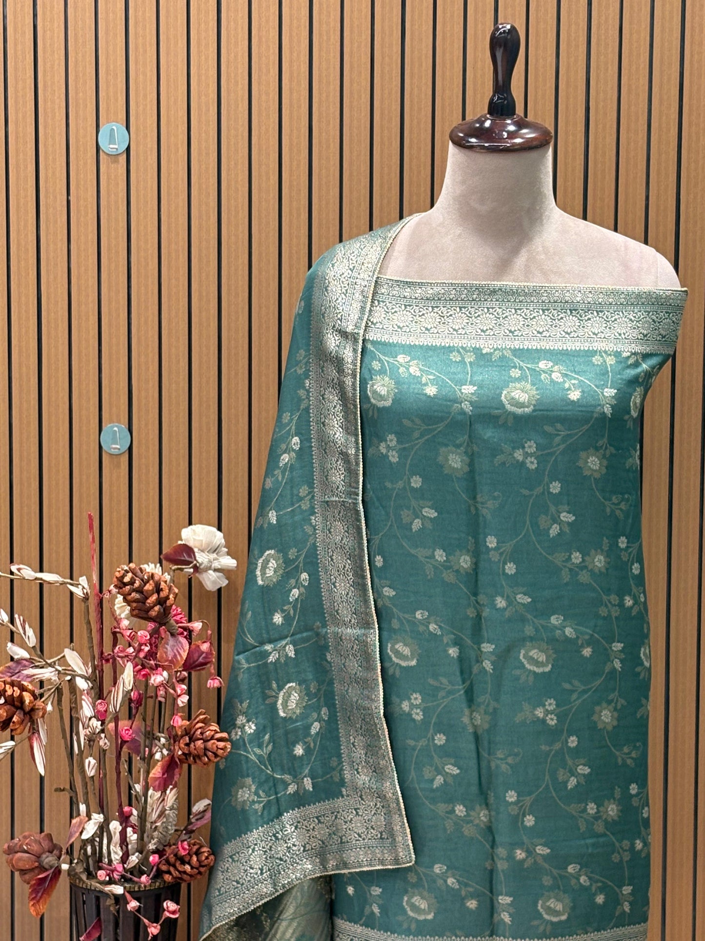 Elevate your ethnic elegance with this stunning unstitched suit set