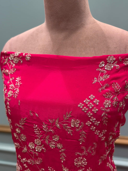 Festive and wedding occasions with this stunning Crape silk