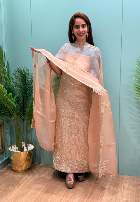 Experience timeless elegance with our pure Kanjivaram silk