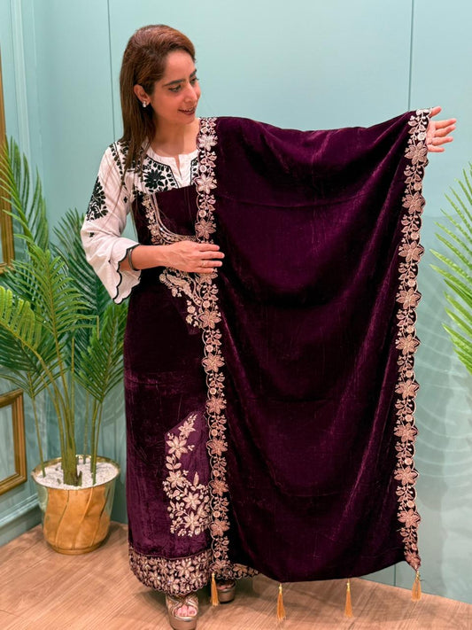 Presenting our luxurious unstitched velvet suit