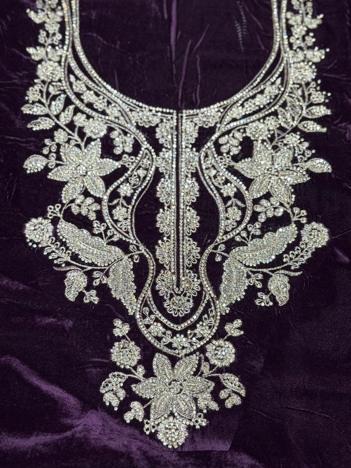 Presenting our luxurious unstitched velvet suit