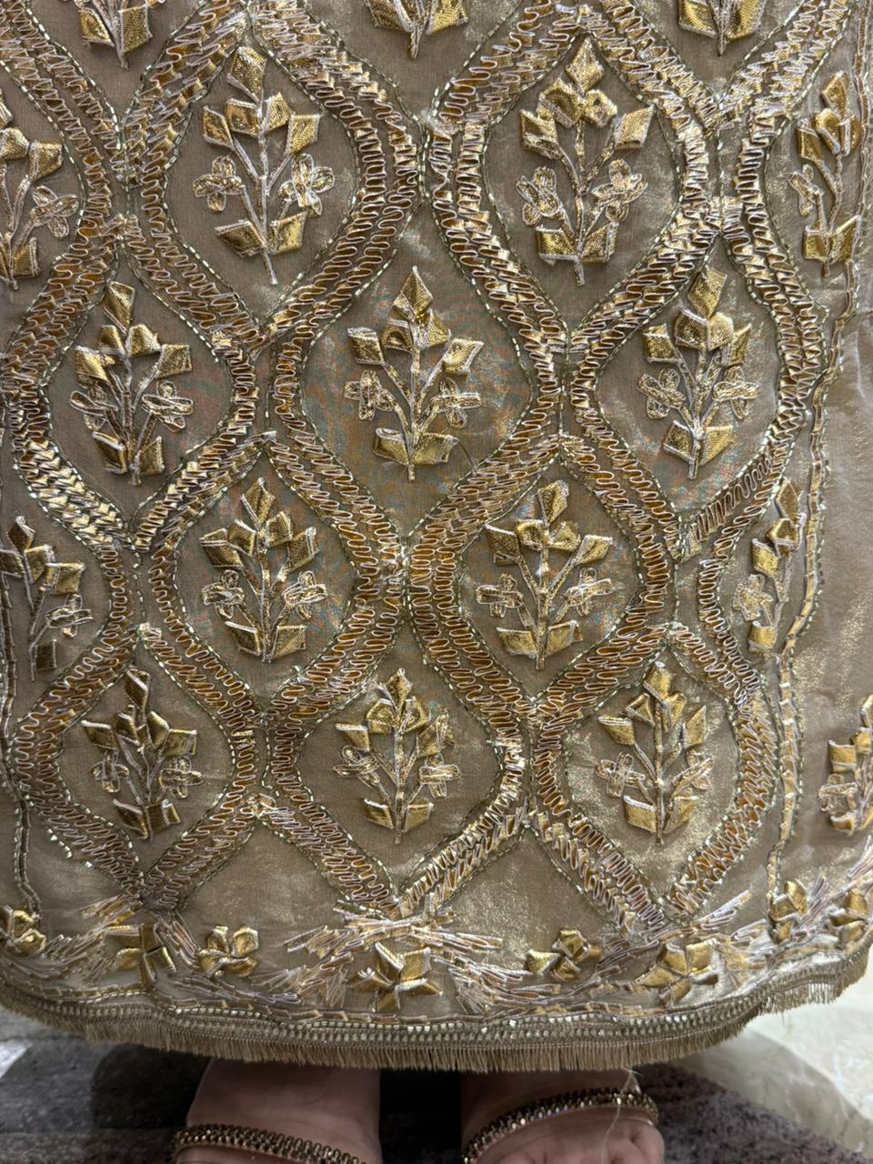 Elegant unstitched fabric suit set is crafted for those who love timeless luxury