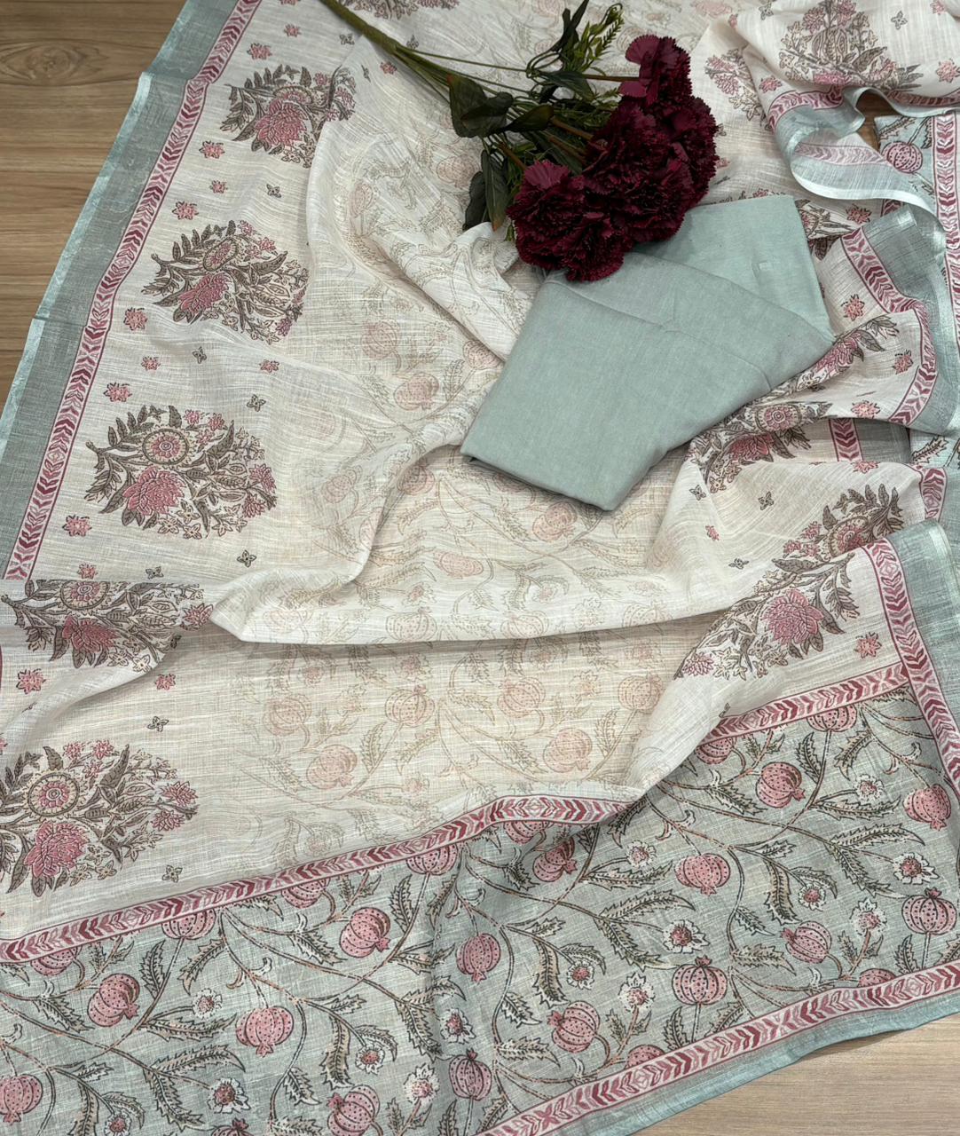 Graceful unstitched suit set is crafted in soft cotton fabric