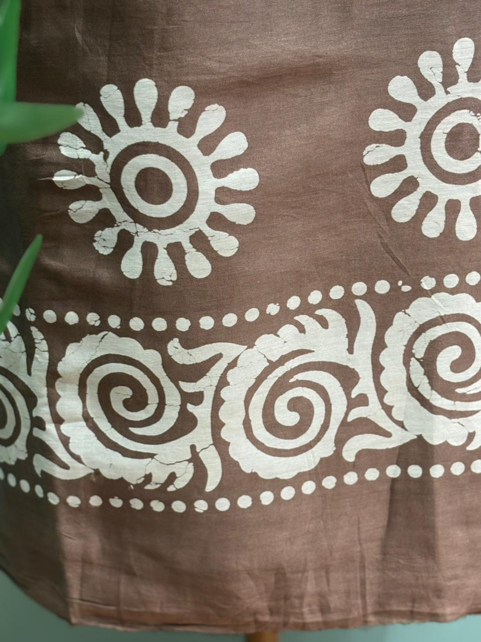 Graceful unstitched Maheswari cotton suit set