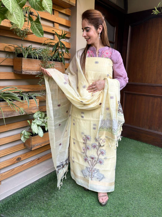 Unstitched suit set is crafted in premium Jamdani cotton fabric