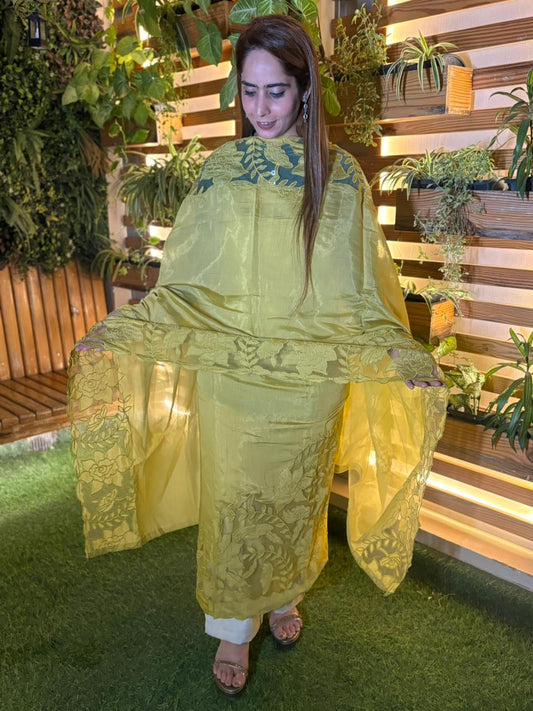 Crafted unstitched suit in soft muslin cotton fabric