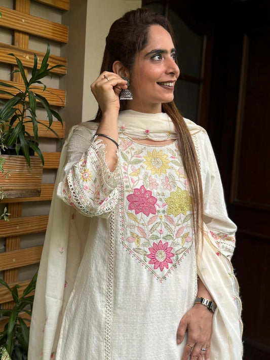 Graceful cotton kurti set, a perfect blend of elegance and comfort