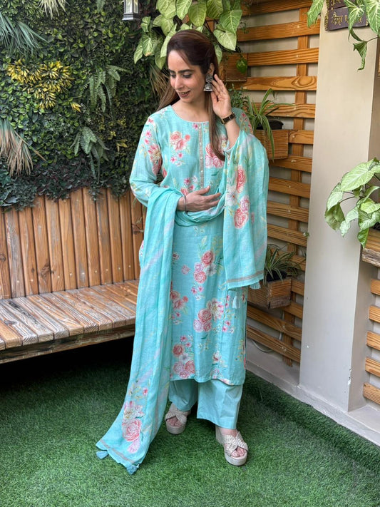 Comfort in this elegant linen cotton kurti se