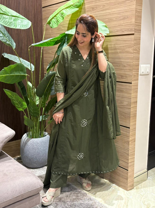 Everyday elegance with this A-line kurti set