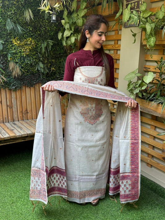 Beautiful unstitched fabric suit