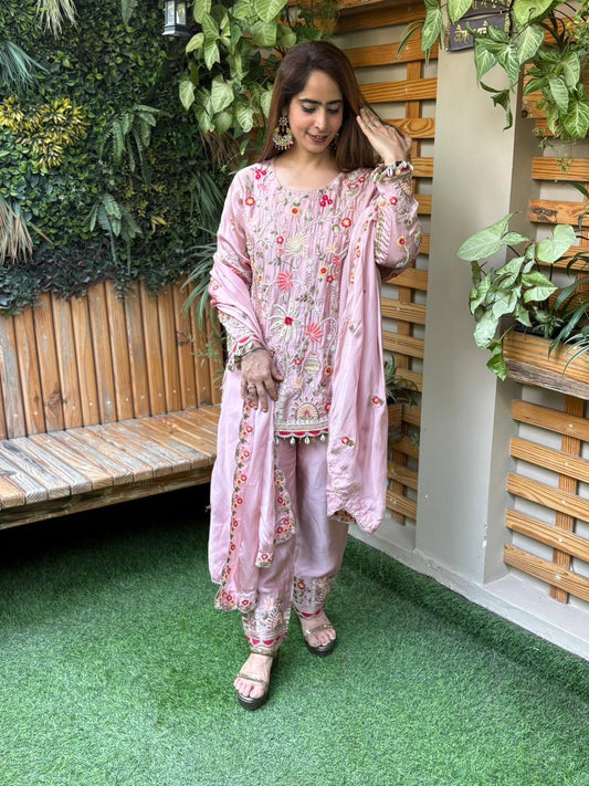 Stunning kurta set