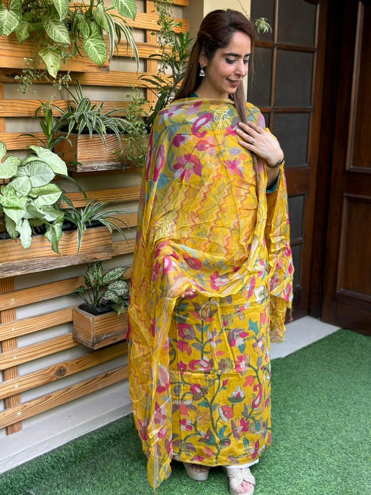 Unstitched suit in soft muslin cotton