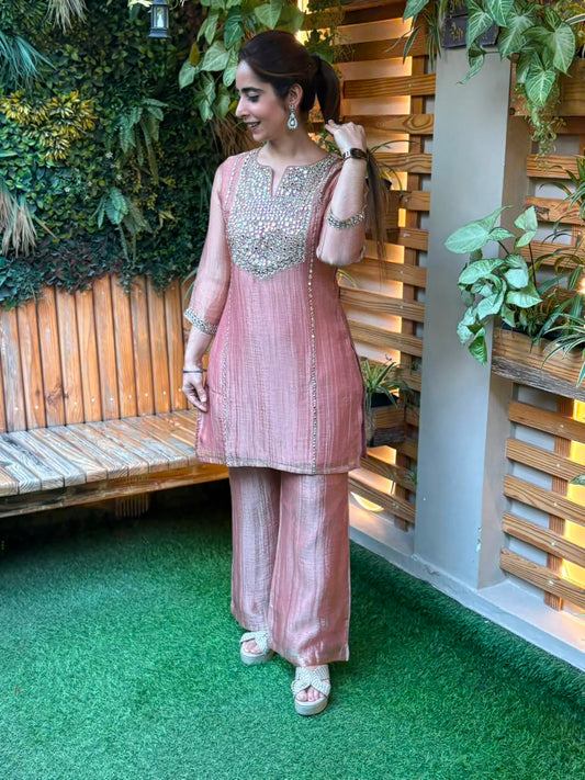 Gorgeous shimmer tissue fabric kurta set