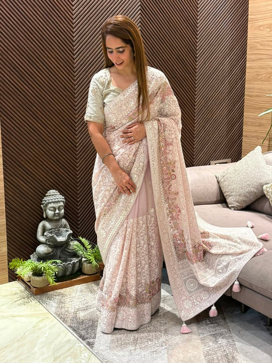 Stunning running saree crafted in pure georgette fabric