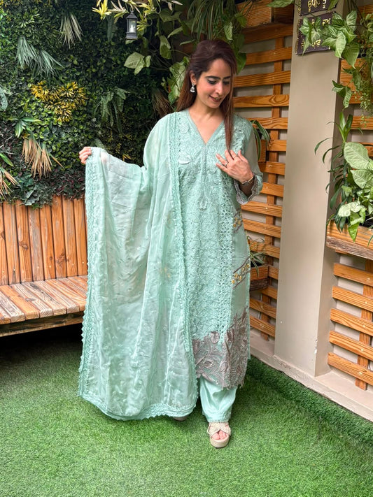 Beautifully crafted cotton kurti set