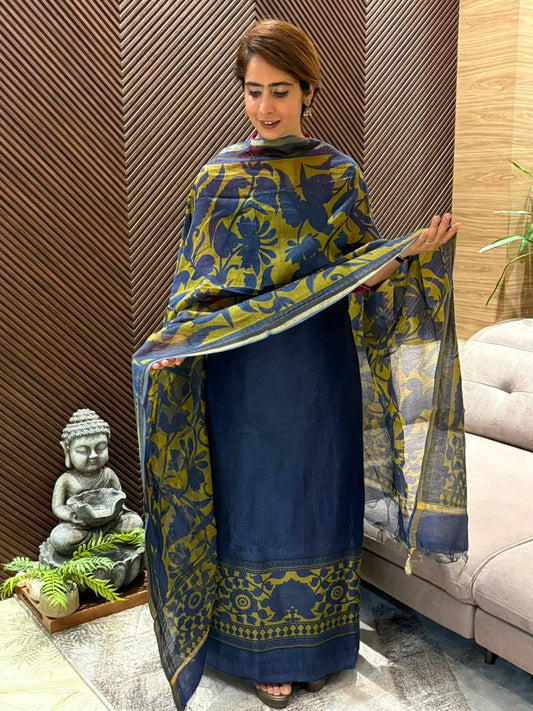 Elegant unstitched suit