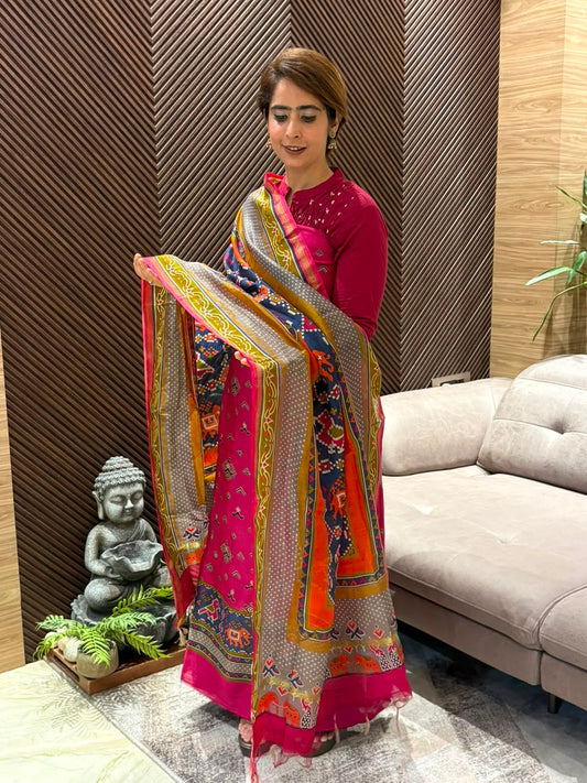 Elegant unstitched suit